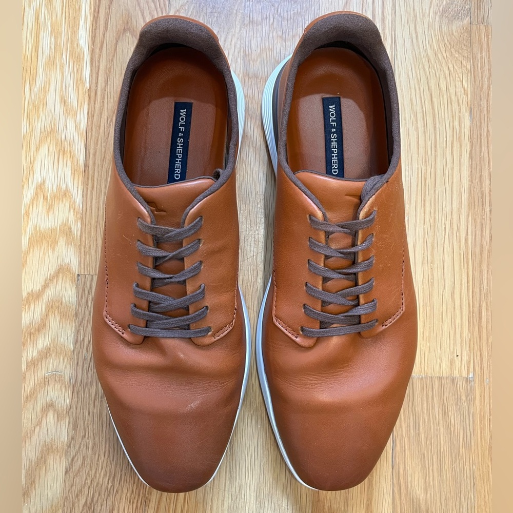 Wolf & Shepherd Crossover Derby men’s dress shoes, honey/white